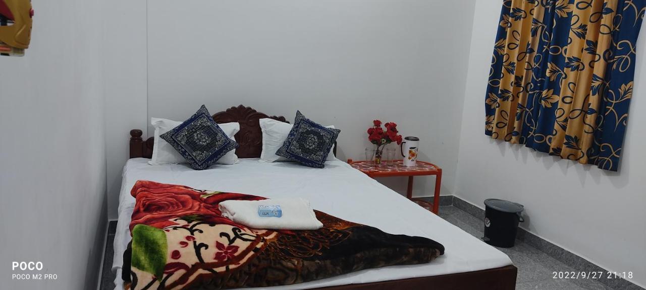 Hotel Neel Dipayan Bāghmundi Exteriér fotografie